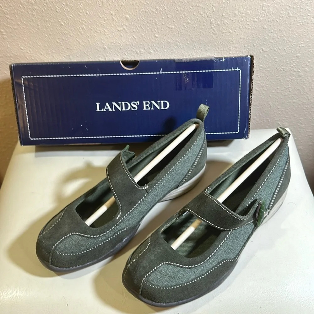 Lands End suede and fabric Mary Jane size 6
